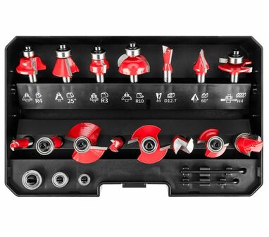 Freesset 15 delig in aluminium koffer open